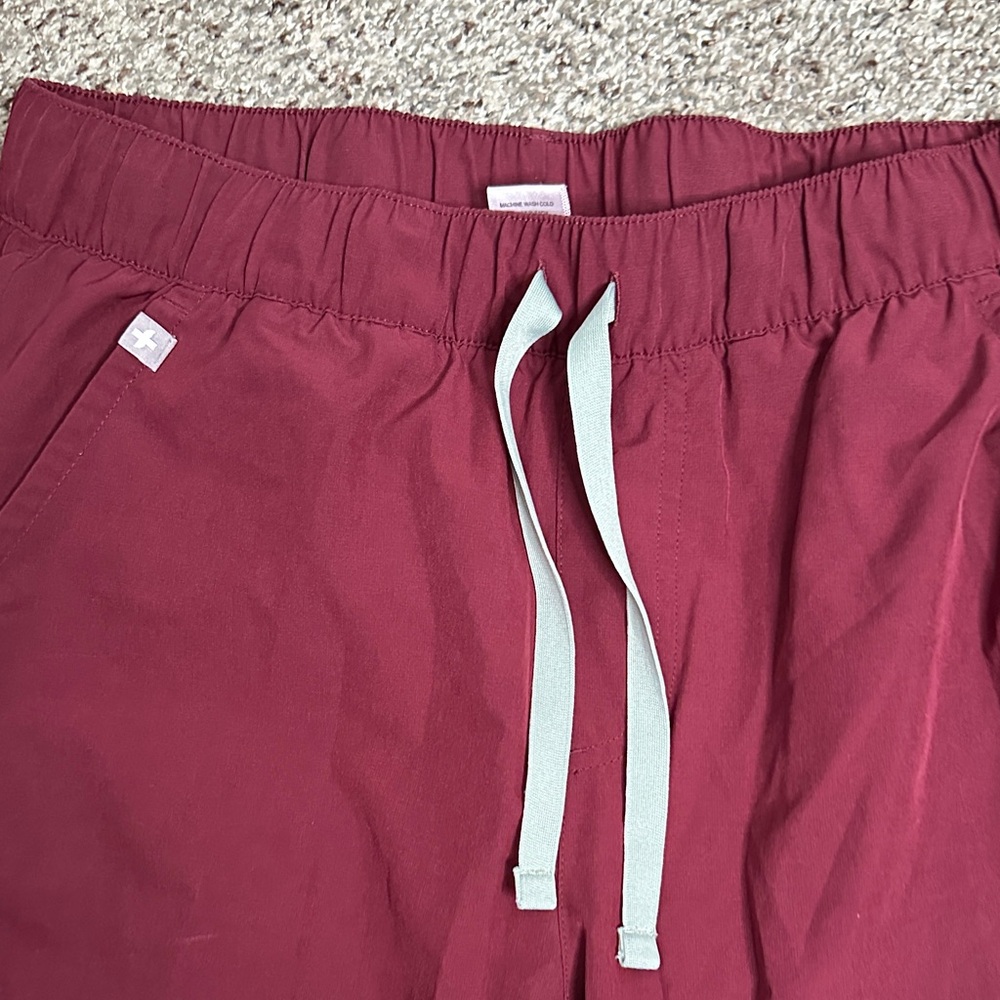 Figs Technical Scrub Threads For Threads Burgundy… - image 5